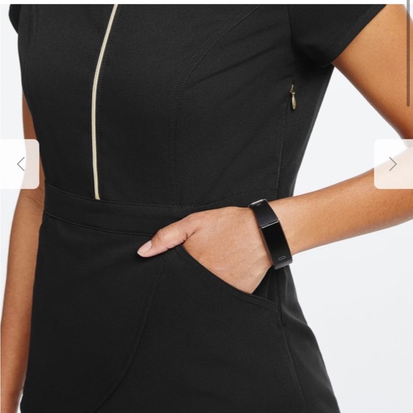 Jaanuu Tulip Scrub Top (limited edition) - Picture 2 of 6